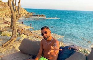 Covid-19 : Déclaré positif, Riyad Mahrez rassure ses fans. Riyad Mahrez Covid 19 Manchester City coronavirus Algérie
