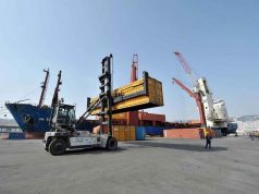 Algérie : des indicateurs économiques encourageants. opération conteneur au port d'Alger