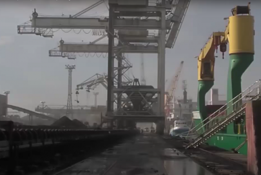 Port d’Annaba : 300 000 tonnes de clinker exportées en 2020.