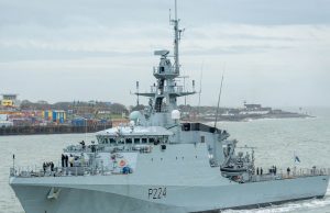 Défense : Le patrouilleur britannique HMS Trent accoste à Alger.