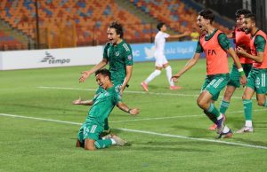 Coupe arabe des nations (U20) : l’Algérie s’offre une finale face à l’Arabie Saoudite. La sélection algérienne de football U20 s'est brillamment qualifiée pour la finale en battant la Tunisie (2-0) grâce à un doublé de Omar.