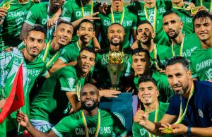 Finale Coupe de la Confédération : la JS Kabylie s’incline logiquement face au Raja de Casablanca (2-1). le Raja de Cassablanca remporte la finale de la Coupe de la Confédération face à la JSK
