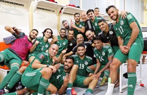 Le Debrief Sports : les Fennecs en route pour le Caire, 14 000 supporters autorisés contre le Burkina Faso, Atal se blesse, Mohamed Soukhane s’est éteint… L'équipe d'Algérie dans le vestiaire après sa victoire