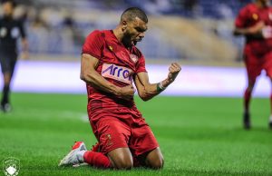Le Debrief Sports : Badache sur le toit de l’Afrique, Aymen Khoudja décroche l’or, Soudani performe avec Damac, l’Algérie équipe arabe de l’année, la JSK et la JSS défaits en Coupe de la Confédération…. Soudani double buteur avec Damac
