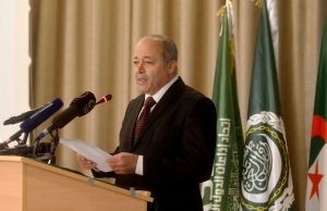 Algérie : Mohamed Bouslimani exhorte les médias locaux à soutenir la communication des pouvoirs publics. Le ministre algérien de la Communication Mohamed Bouslimani