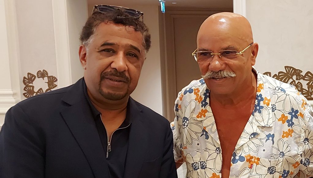Boualem Benhaoua en compagnie de Cheb Khaled