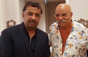 Boualem Benhaoua : « DJ Snake a rendu un bel hommage à la culture musicale algérienne et au Raï en particulier ». Boualem Benhaoua en compagnie de Cheb Khaled