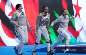 Le Debrief Sports : L’Algérie performe aux Championnats d’Afrique d’Escrime, la FAF acte le départ d’Amara, les sélections nationales préparent les JM Oran 2022… L'équipe d'Algérie d'Escrime remporte la médaille d'or aux Championnats d'Afrique