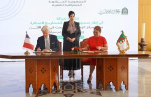 Coopération : Signature d’une convention dans les domaines de la géologie et de l’archéologie entre le CNRA et l’Université d’Aix-Marseille.