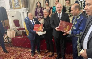 Algerie-France : Aimene Benaberrahmane incite les entreprises françaises à investir davantage en Algérie. Aimene Benabderrahmane et Elisabeth Borne