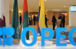 Hydrocarbures : L’OPEP baisse sa production journalière de 2 millions de barils par jour pour soutenir les cours du pétrole. PAys de l'OPEP