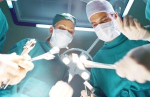 Santé : L’EHU d’Oran prêt pour une première intervention chirurgicale maxillo-faciale en Algérie. Opération chirurgicale maxillo-faciale à Oran