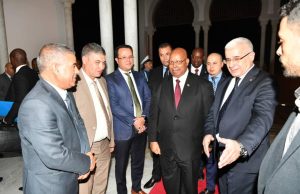 Economie : L’Algérie et le Zimbabwe souhaitent relancer leur partenariat commercial. Jacob Mudenda en visite en Algérie