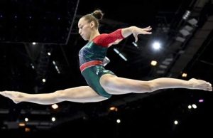 Le Debrief Sports : Kaylia Nemour vice-Championne du monde, Yacine Hamza s’impose au Cameroun, Gouiri buteur face au PSG, Bougherra quitte les A’…. Kaylia-Menour-Gymnaste-Algérie