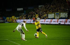 Le Debrief Sports : Abouriche décroche l’or en Arabie Saoudite, Amoura performe en Jupiler Ligue, le badminton s’illustre au tournoi d’Alger…