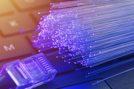 Internet : Le réseau 5G LTO prévu pour entrer en service début 2027. Fibre optique en Algerie