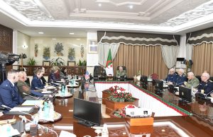 Défense : Le Général Said Chanegriha signe un memorandum d’entente avec le Commandant US de l’AFRICOM. Algerie-USA-Cooperation-Militaire-Chanegriha-Langley-
