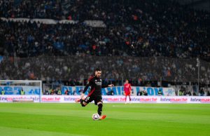 Le Debrief Sports : Cherki au sommet de son art, Tebboune veut relancer le Handball national, début du Tour d’Algérie de cyclisme… Cherki-Olympique-Lyonnais-Passeur-Buteur-dzairworld.