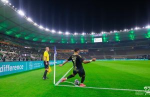 Le Debrief Sports : Mahrez triple passeur et buteur, Loubna Benhadja triomphe aux USA, le CS Constantine atomisé en Coupe de la Confédération… Riyad-MAhrez-Buteur-Passeur-Al-Ahly-Saudi-League