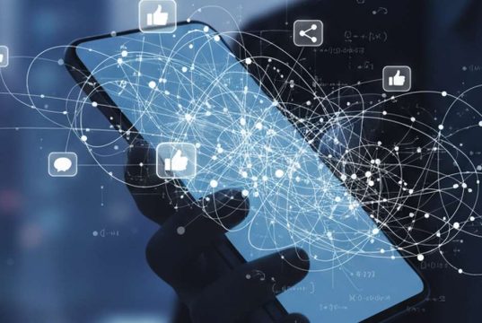 Algérie : La communication institutionnelle à l’aune de la révolution numérique. Algerie-lutte-Influenceur-Reseaux-sociaux