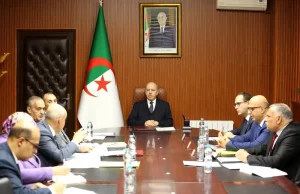 Emploi : Le ministre du travail souhaite orienter les bénéficiaires des allocations chômage vers des formations qualifiantes.