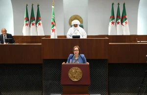 Education : La ministre prône une formation professionnelle adaptée au caractère économique de chaque région. Ministre-Education-Nationale-Algérie-Madame-Arhab-