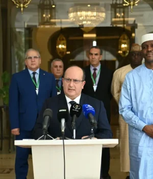 International : Le Premier ministre algérien à Bamako pour resserrer les liens avec le Mali. Sifi-Ghrieb-Premier-ministre-algérien