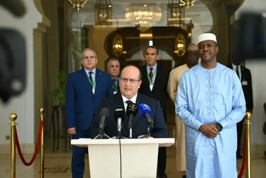 International : Le Premier ministre algérien à Bamako pour resserrer les liens avec le Mali. Sifi-Ghrieb-Premier-ministre-algérien
